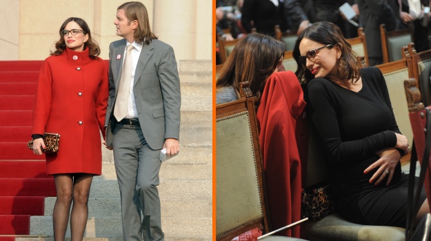 FOTO Severina kot glavna atrakcija v rdečem plašču razkazovala noge