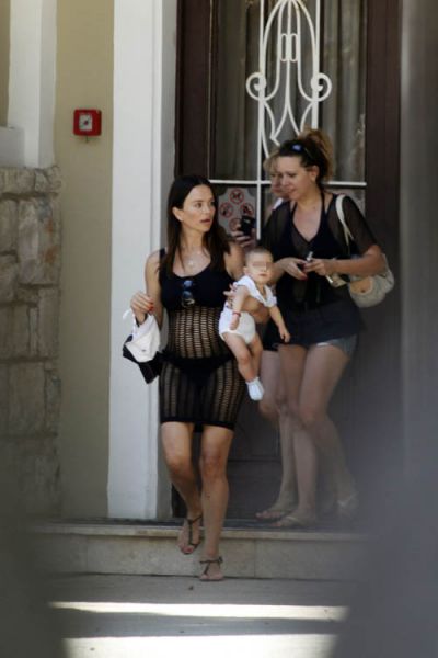 FOTO Severina v kopalkah z okroglim trebuhom: Spet je noseča?!