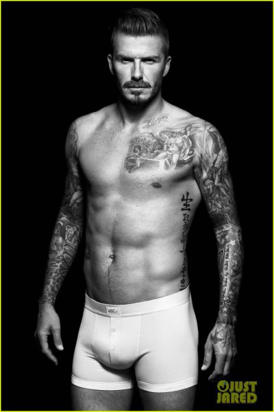 Opa! David Beckham v seksi spodnjicah pokazal koliko ga je v hlačah