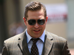 Utajil davke: Stephen Baldwin gre v zapor