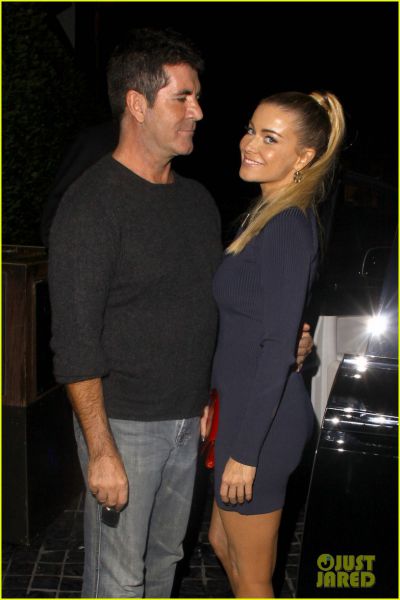 Simon Cowell v svojo mrežo ujeli seksi mačko Carmen Electra
