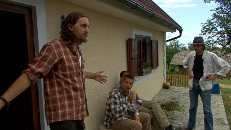 Vroče! Kmetija 2: Psihopat Simon grobo ukazoval, Esada planila v jok