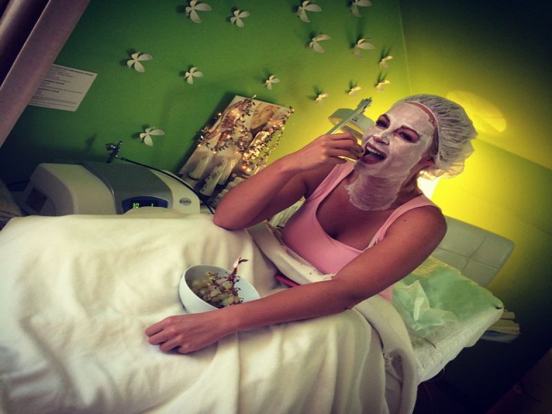 FOTO! Tako Špela Grošelj skrbi za lepo polt!