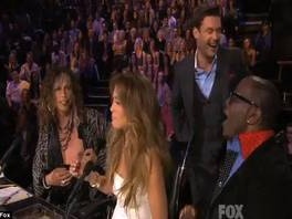 Jennifer Lopez: Steven Tyler se norčuje iz njene bradavičke