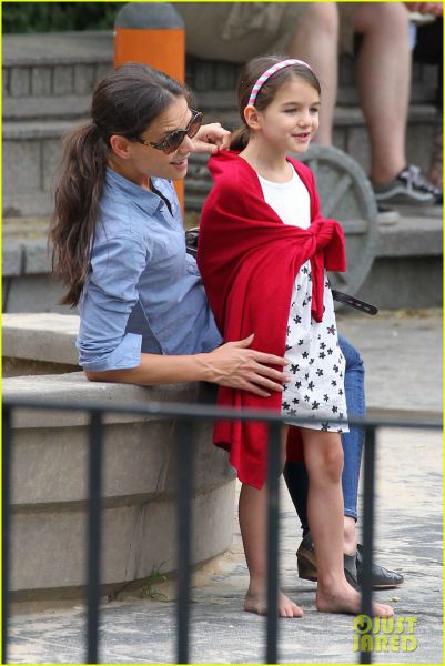 Osovražena Suri Cruise: V novi šoli je ne marajo!