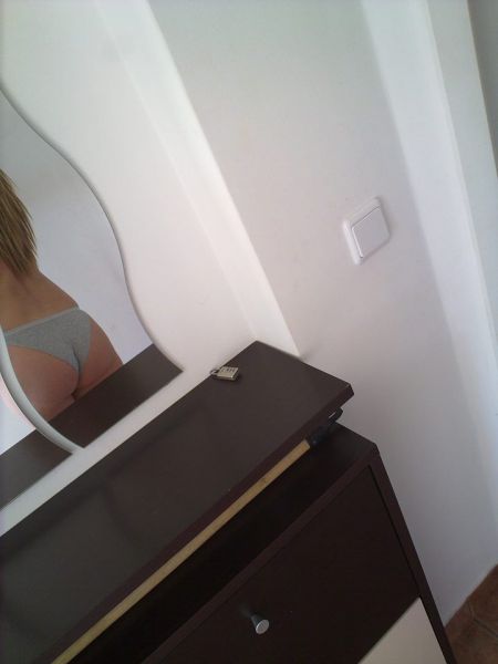 FOTO! Katera znana Slovenka jo je pokazala?