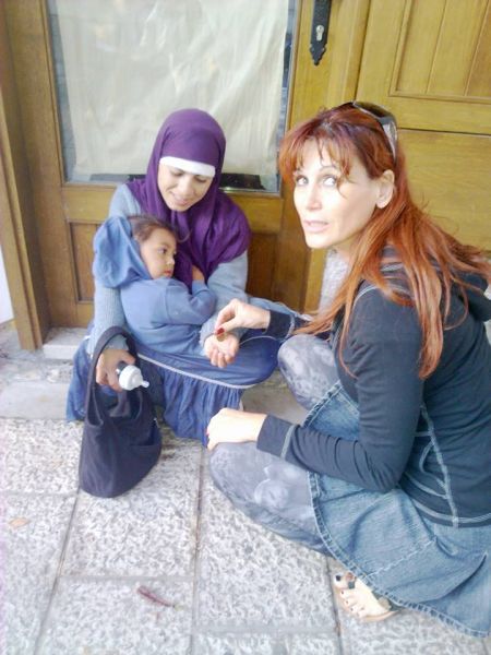 FOTO! Suzana Jakšič pomaga ljudem in živalim!