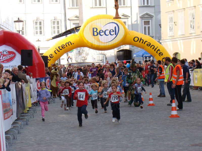 Nočni tek ob Ljubljanici