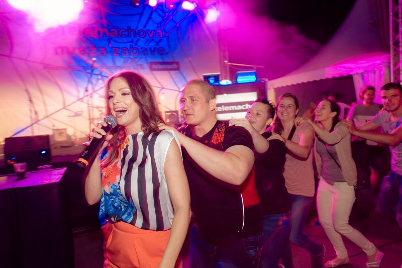 FOTO! Natalija Verboten se je že stlačila v staro krilo