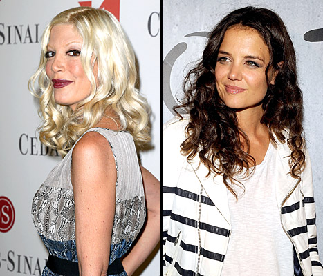 Tori Spelling: Katie Holmes je plastična in ne zna peti!