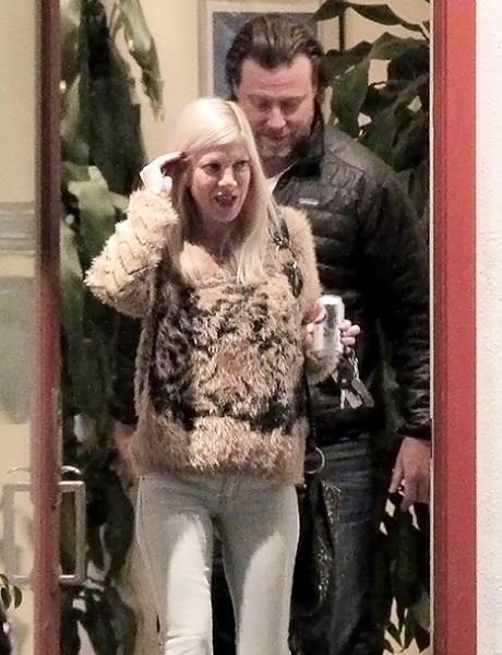 Je Tori Spelling možu odpustila?