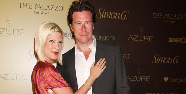Tori Spelling od moža za rojstni dan dobila kozo