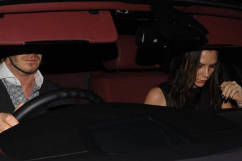 FOTO Noseča Victoria Beckham šokirala z bledim in bolnim videzom