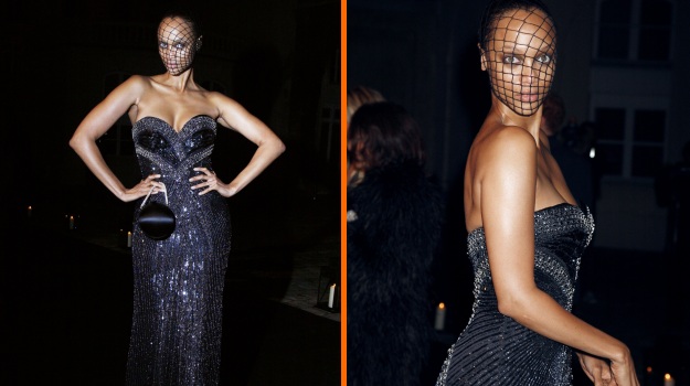 BIZARNO Tyra Banks na zabavo z mrežo čez glavo