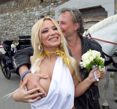 VROČE LaToya: Porneso snubi bogat italijanski poslovnež
