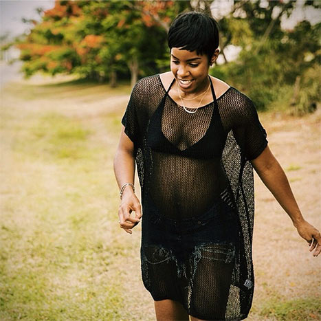 Opa! Kelly Rowland: Trebušček pokazala še v kopalkah