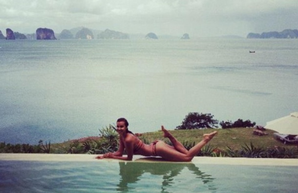 FOTO Irina Shayk: Zapeljivka v kopalkah