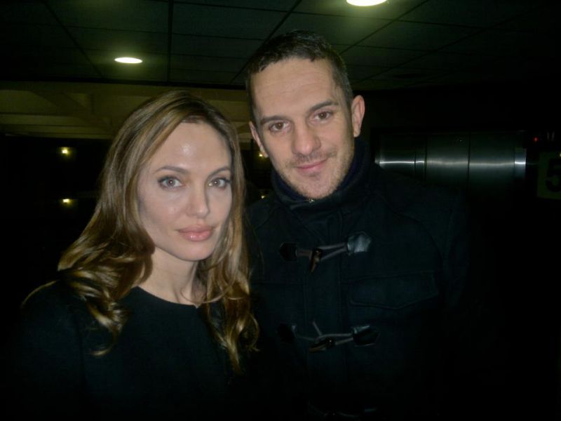 VROČE! Slovenec imel veliko srečo: Spoznal in poljubil Angelino Jolie!