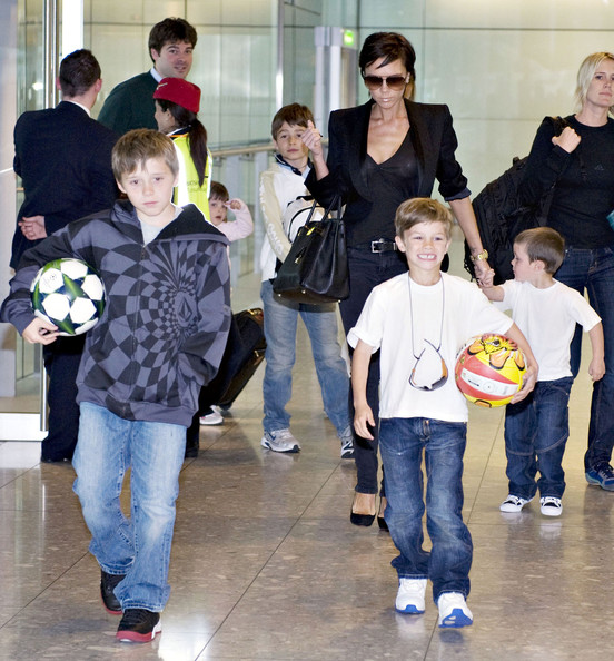 Victoria Beckham je prizadeta zaradi govoric o moževi nezvestobi