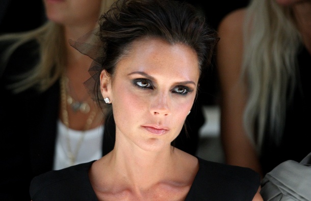 Ojoj! Victoria Beckham za rojstnodnevno kosilo jedla le sadje?!