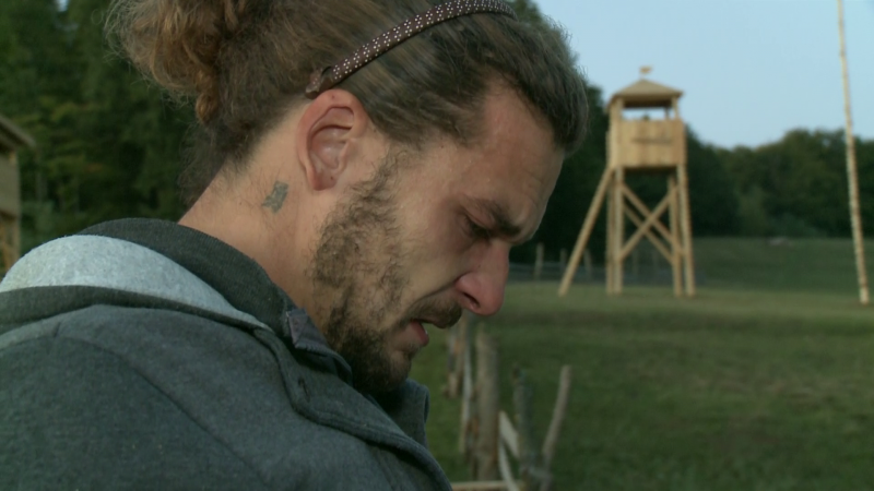 Kmetija: Nov začetek! Sebastijan se je zlomil
