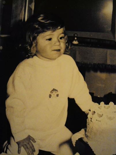 FOTO! Kdo je ta ljubka deklica?