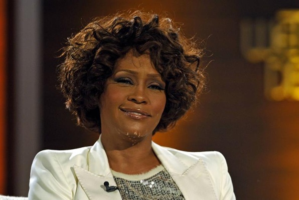 URADNO Whitney Houston se ni utopila, pokončale so jo tablete!