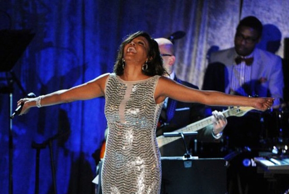 SLOVO Whitney Houston pokopali, zadnjič ob njej zgolj družina