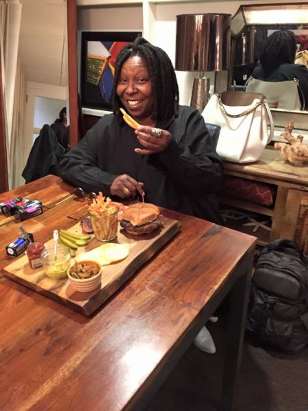 Zagorel je avtobus Whoopie Goldberg