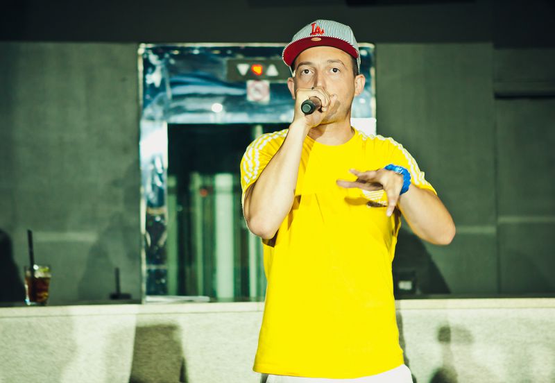 Zlatko premierno predstavil video za nov hit Več od lajfa
