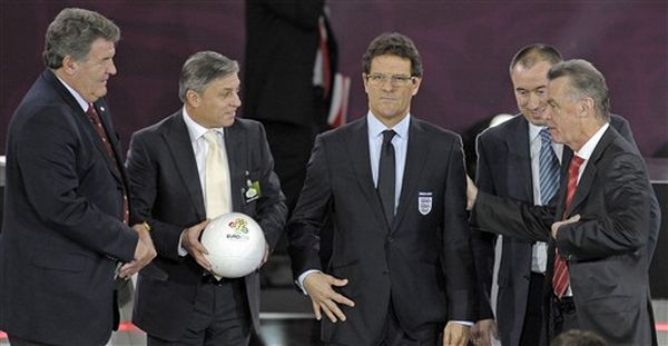Capello ostaja v Angliji