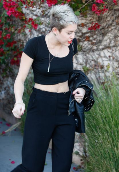 Poglej! Miley Cyrus: Ima zanimiv nov tatu!