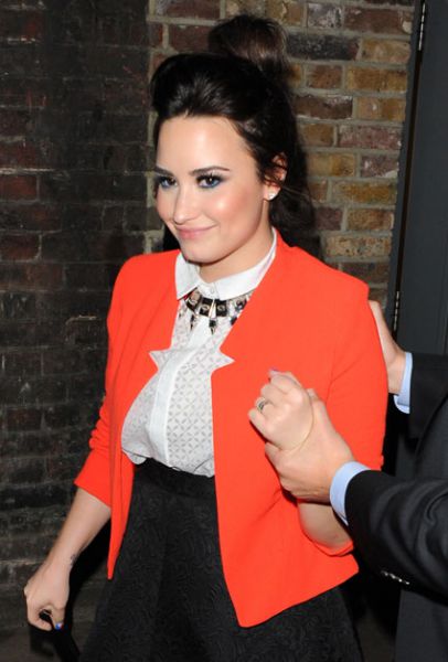 Demi Lovato: Pod nož gre!