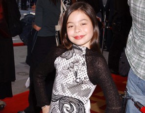 FOTO: Naj Miranda Cosgrove odraste pred tvojimi očmi!