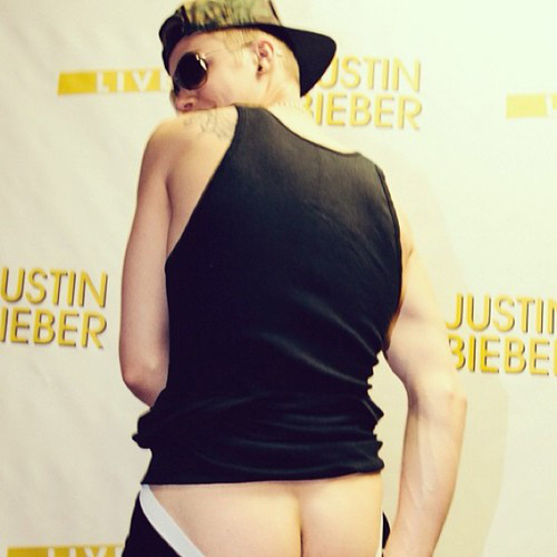 HOT! Justin Bieber: Pokazal je zadnjico!