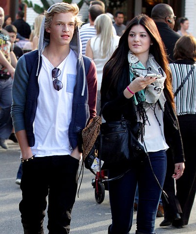 Vroče! Cody Simpson in Kylie Jenner: Ujeta na zmenku!