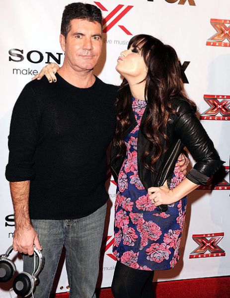 Smešno! Demi Lovato: Poigrala se je s Simonom Cowellom!