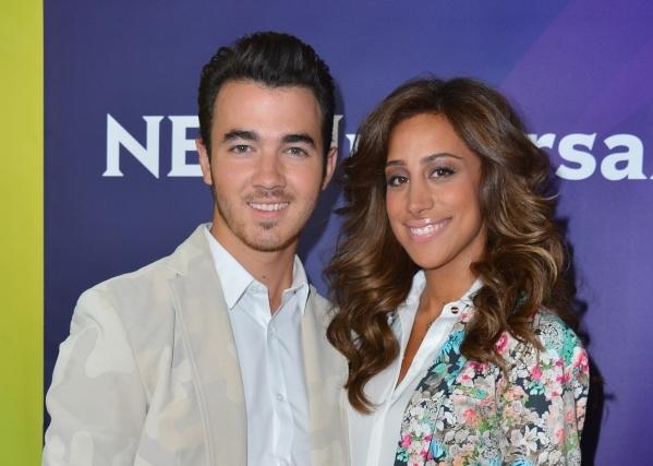 Kevin Jonas in Danielle: Bosta podlegla pritisku in postala starša?