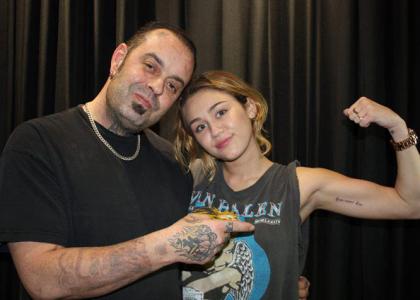 Miley Cyrus: Spet ima nov tatu!