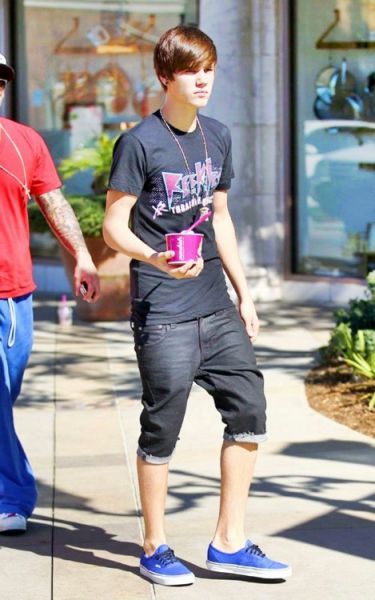 Vroče! Justin Bieber: Nov singel izide marca!