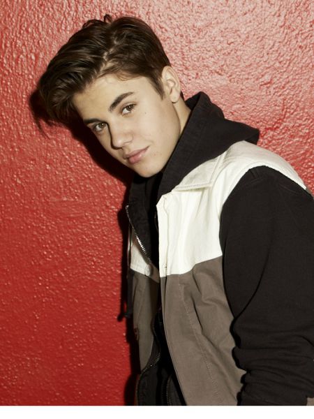 Justin Bieber: Predstavljamo naslovno sliko za njegov nov singel!
