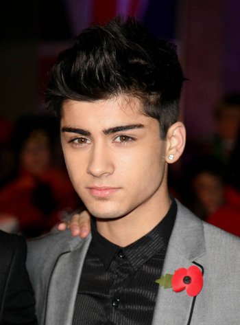Šok! Zayn iz 1D: Oboževalka omedlela, ko se ga je dotaknila!