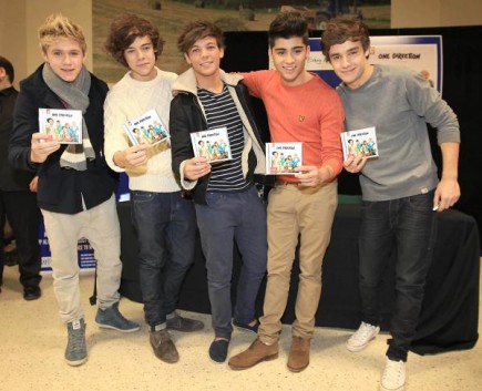 Vroče! One Direction: Zapletli so se že s svojimi oboževalkami!