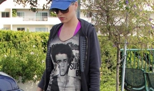 Justin Bieber: Katy Perry z njim na majici!
