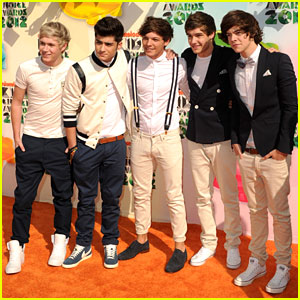 Vroče! One Direction na KCA navdušili tudi slavne zvezdnike!
