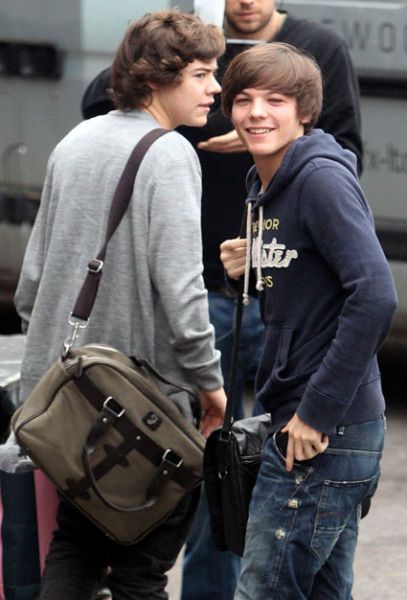 Louis iz 1D: Ljudje mislijo, da sva z Harryjem res skupaj!