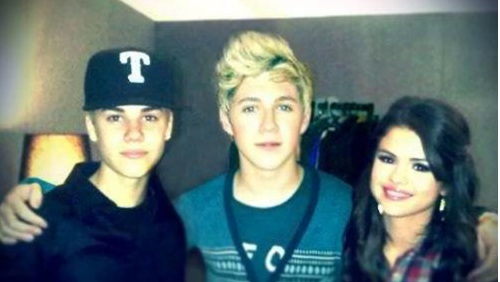 Šok! Justin Bieber: Ga je strah, da mu bo Niall iz 1D prevzel Seleno?!