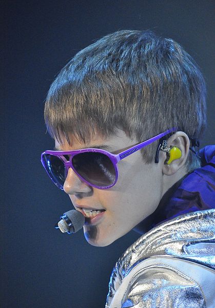 Justin Bieber: Tudi Paris Hilton ima Bieber vročico!