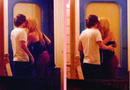 Vroče! Harry iz One Direction: Ujeli so ga med poljubljanjem z blondinko!