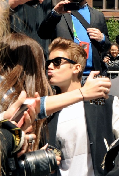 Justin Bieber: Lahko bi se zaljubil v svojo oboževalko!